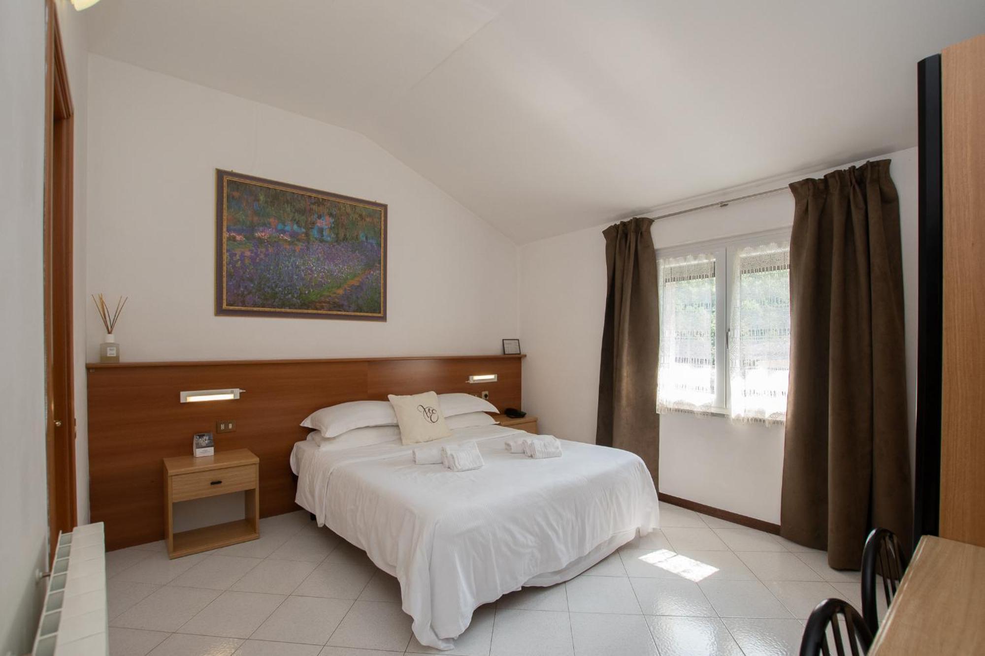 Hotel Villa Elia Calizzano Buitenkant foto